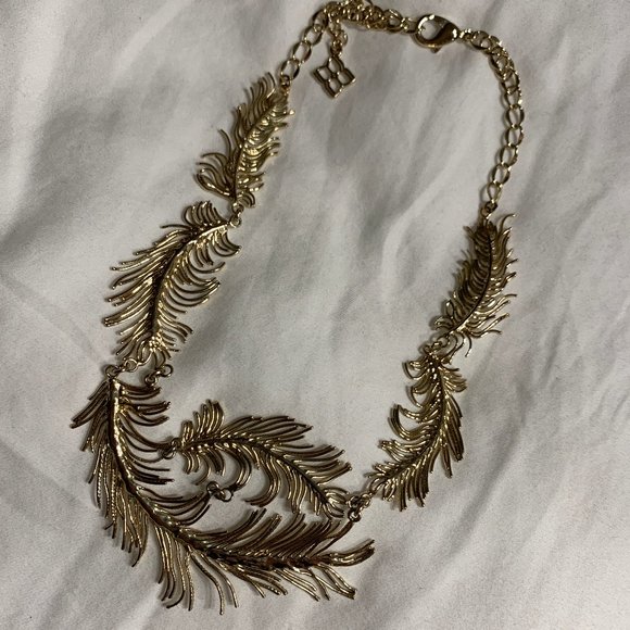 Gorgeous Gold-Collar Designer Necklace - Picture 4 of 10